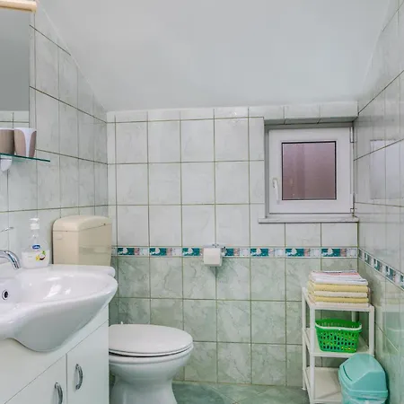 1 Bedroom Awesome In
