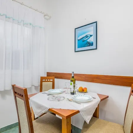 شقة 1 Bedroom In *