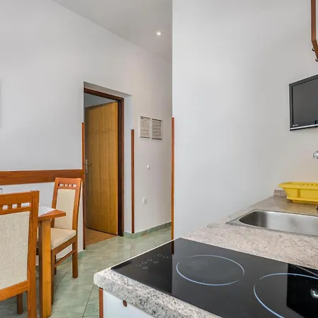1 Bedroom In * Brzac