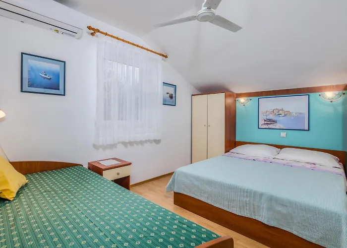 1 Bedroom In Apartment